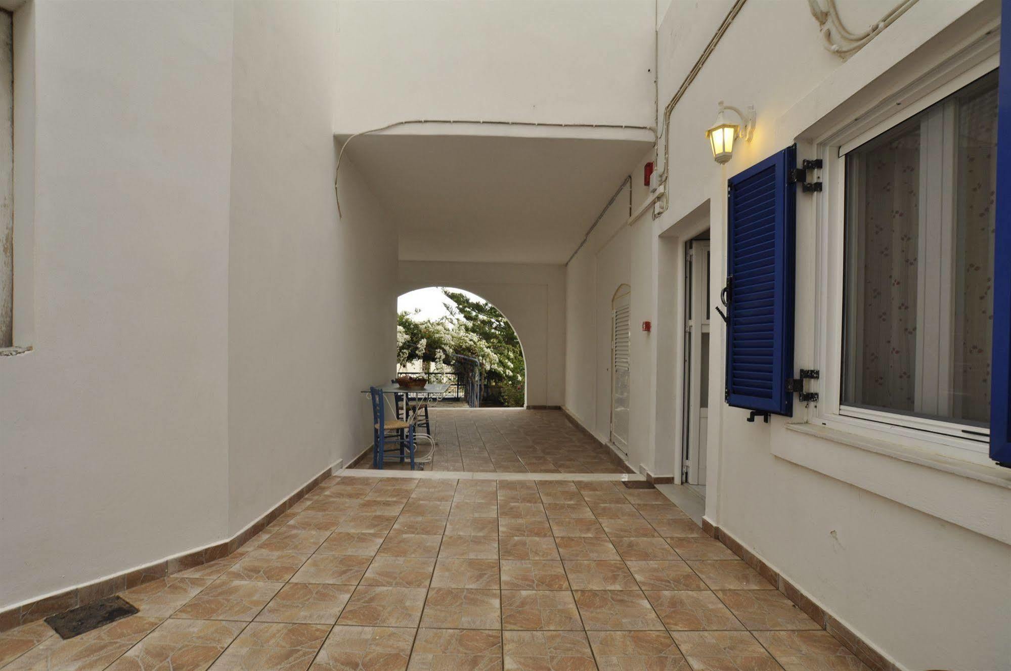 Manos Apartments Mégas Yialós-Nítes Exterior foto